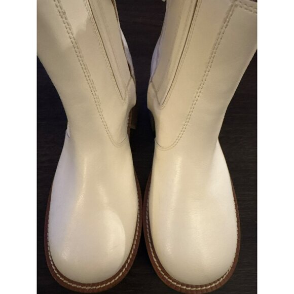 Oasis Society Chunky Heel Ankle Boots In Cream Man-Made Upper With Lug Sole & Si - Picture 7 of 8